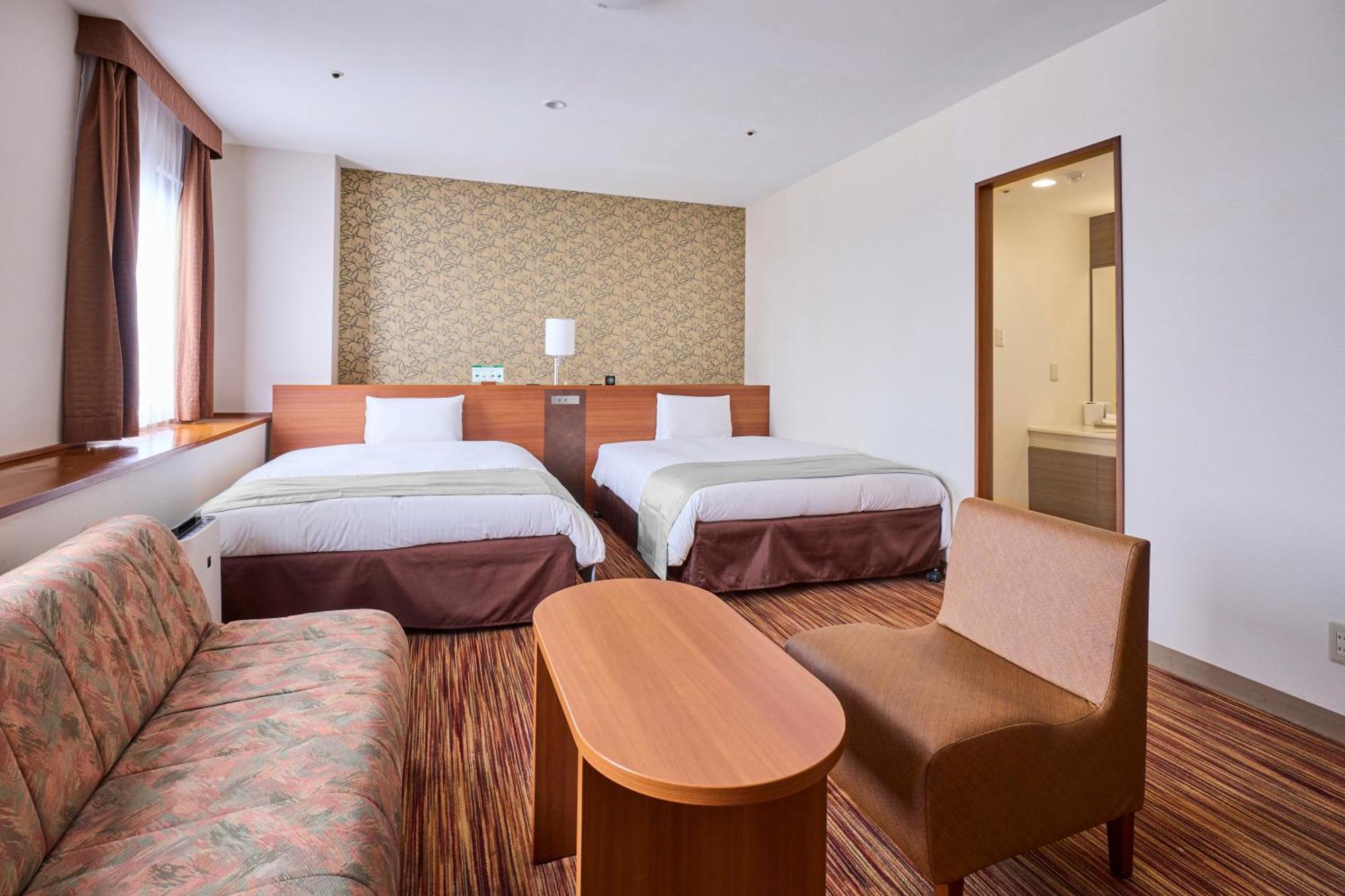 Vessel Inn Yachiyo Katsudai Station Bagian luar foto