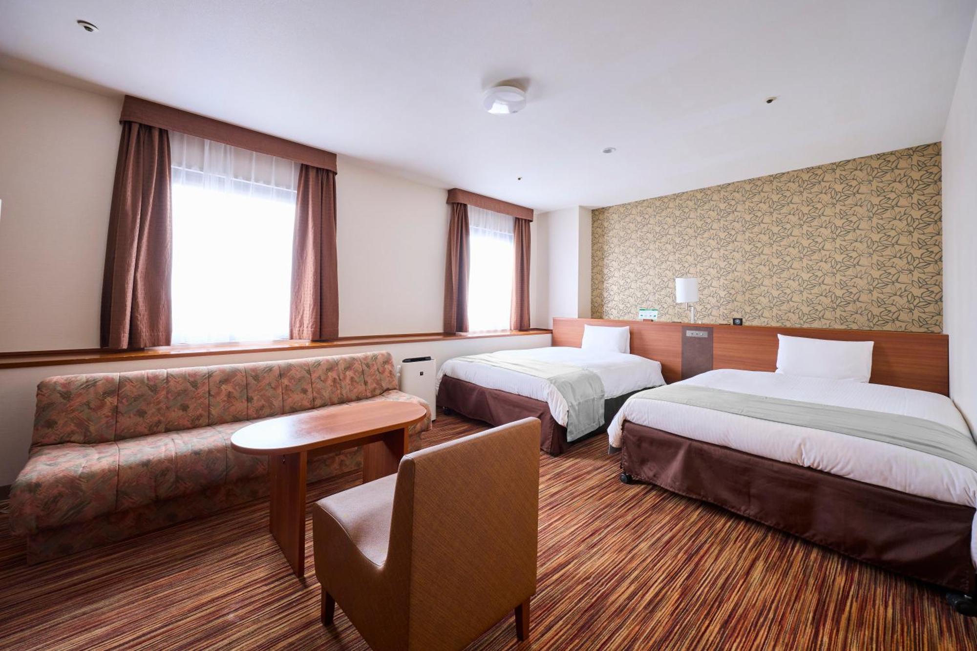 Vessel Inn Yachiyo Katsudai Station Bagian luar foto