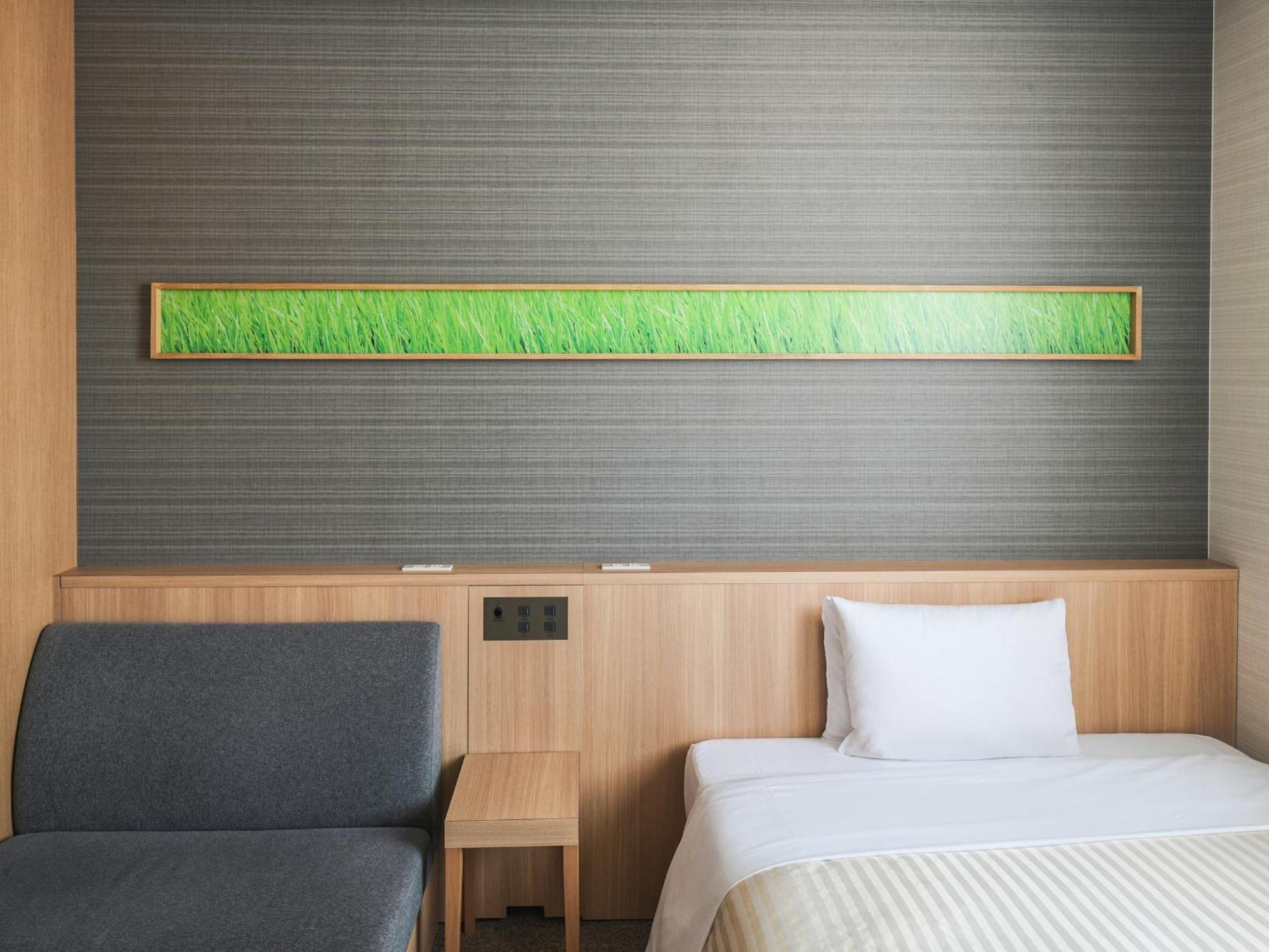 Vessel Inn Yachiyo Katsudai Station Bagian luar foto
